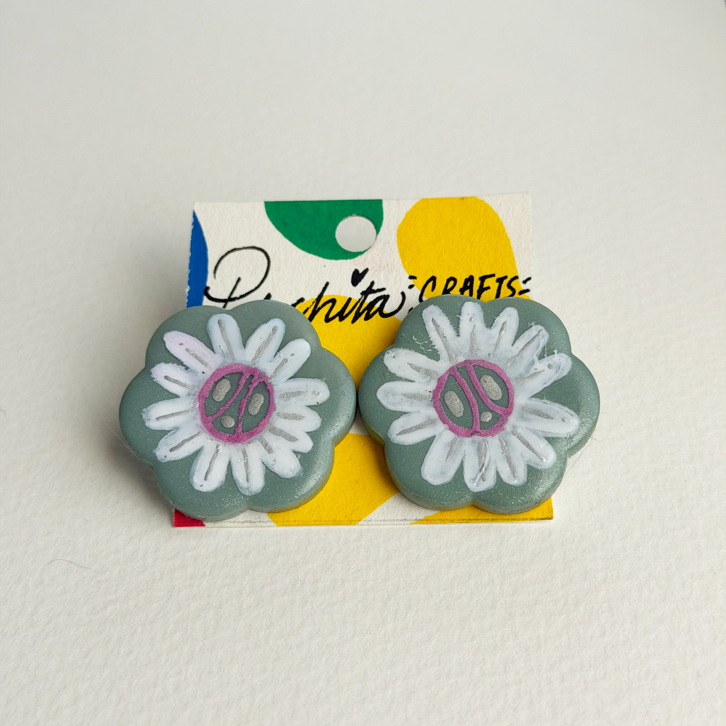 Great Seal studs