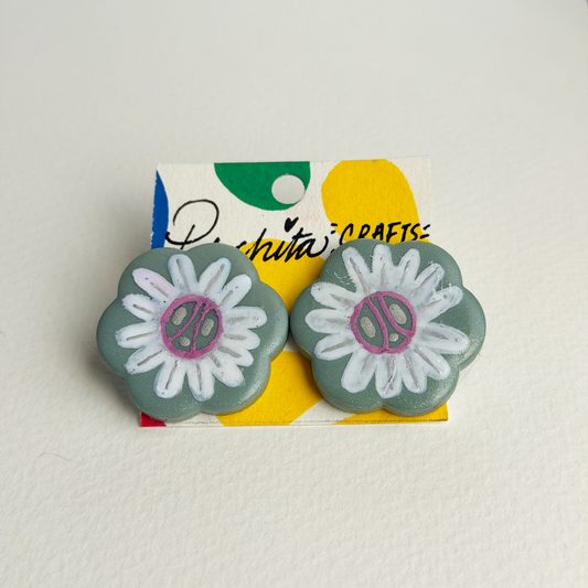 Great Seal studs